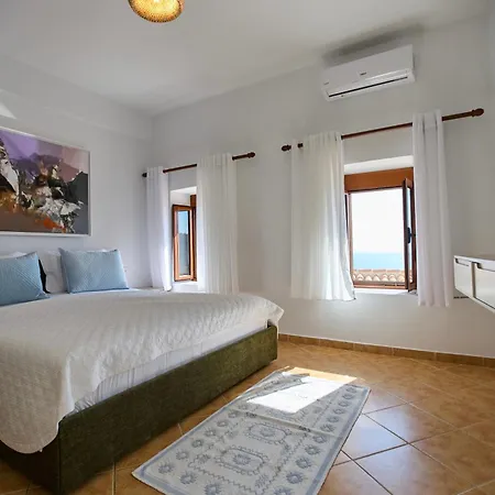 Villa Authentic Seaview In Village