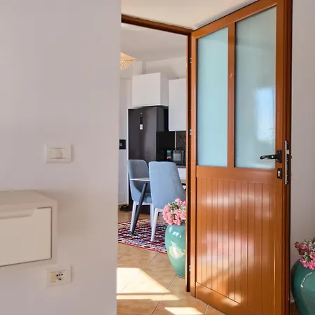 Villa Authentic Seaview In Village *