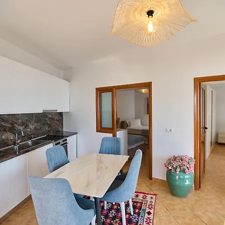 Authentic Seaview In Village Villa Dhërmi