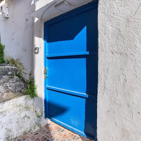 Authentic Seaview In Village Dhërmi