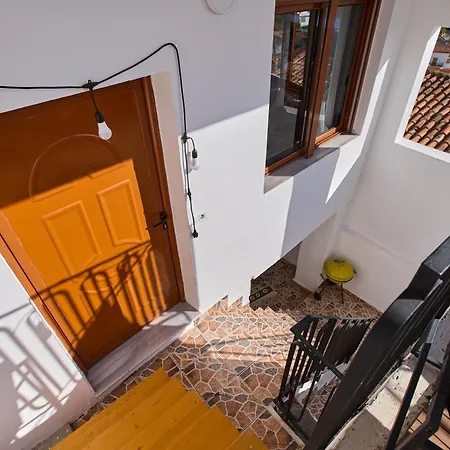 Authentic Seaview In Village