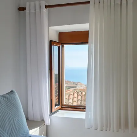 Authentic Seaview In Village Villa