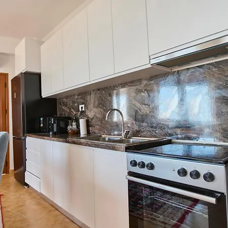 Authentic Seaview In Village *