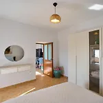 Authentic Seaview In Village *