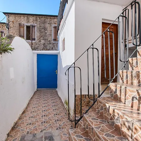 Βίλα Authentic Seaview In Village *