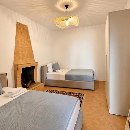 Authentic Seaview In Village *