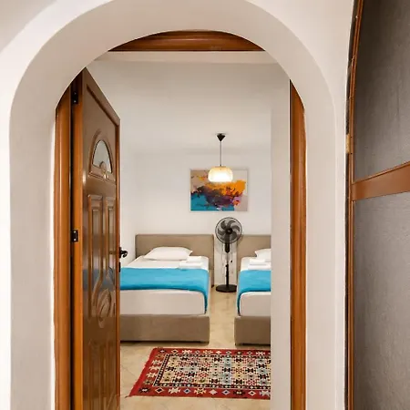 Authentic Seaview In Village Dhërmi