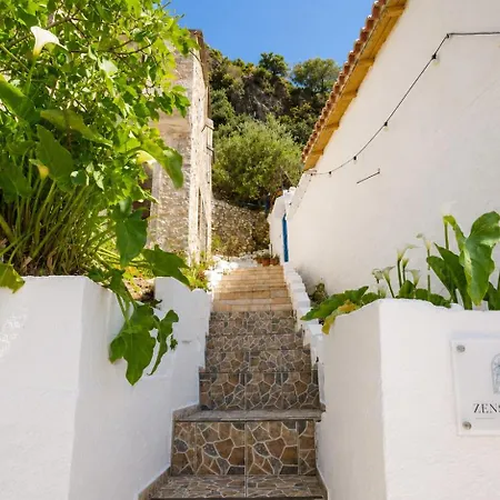 Authentic Seaview In Village