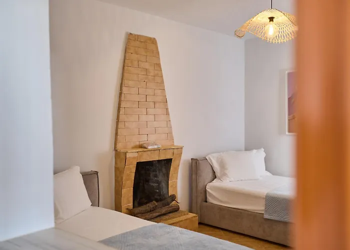 Authentic Seaview In Village *