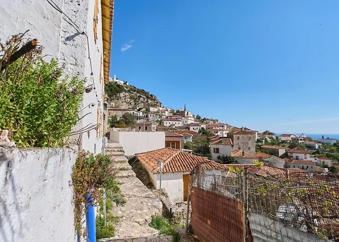 Authentic Seaview In Village