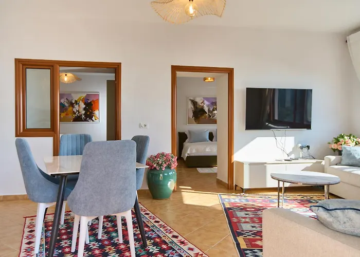 Authentic Seaview In Village Dhërmi