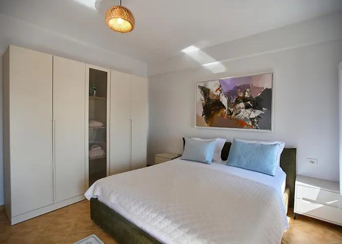 Willa Authentic Seaview In Village *